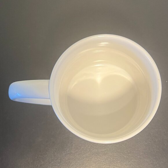 BOSS LADY noun / A Woman Who Can Accomplish All Tasks While Remaining Beautiful - Picture 6 of 7